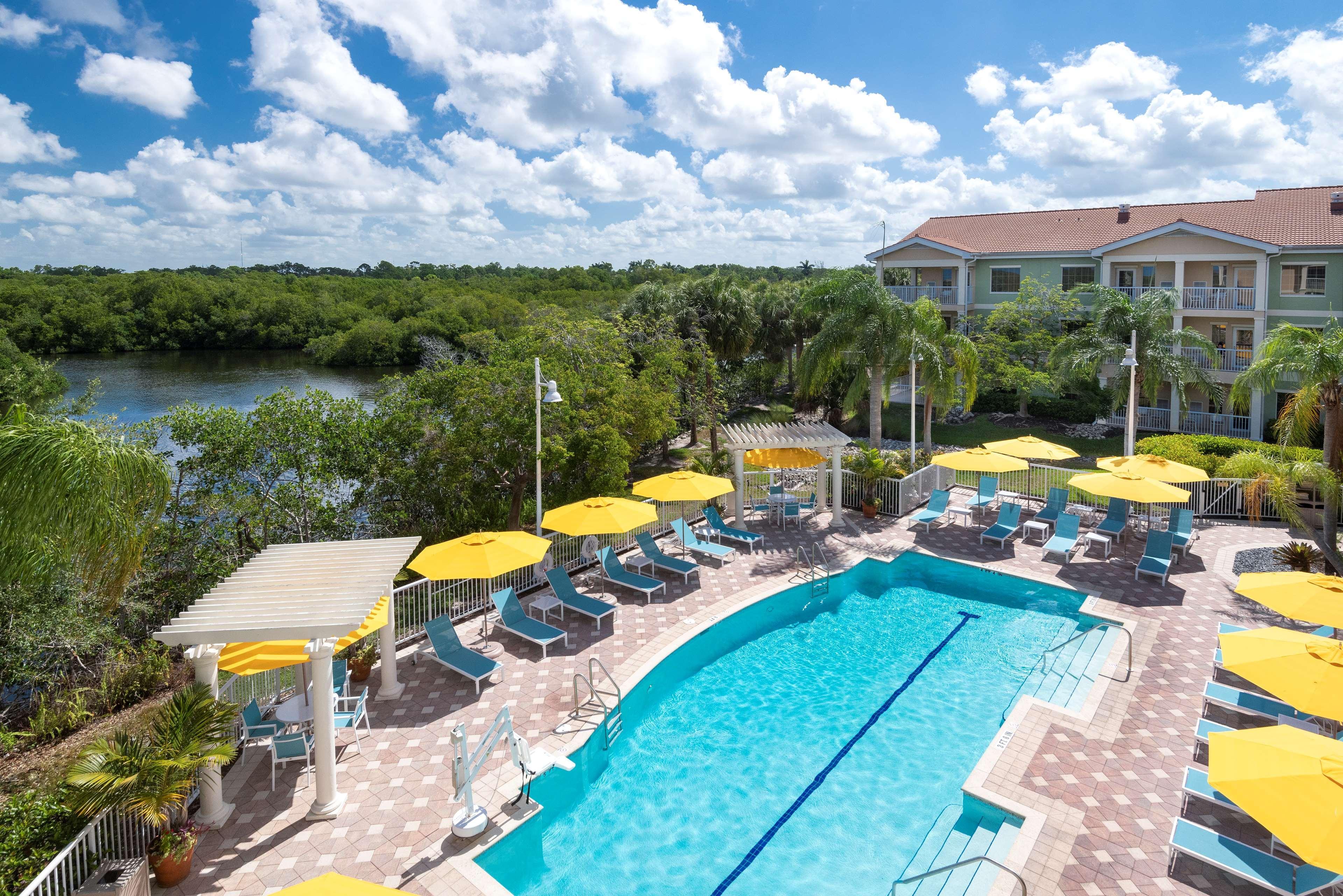 Doubletree Suites By Hilton Naples Naples Park Esterno foto