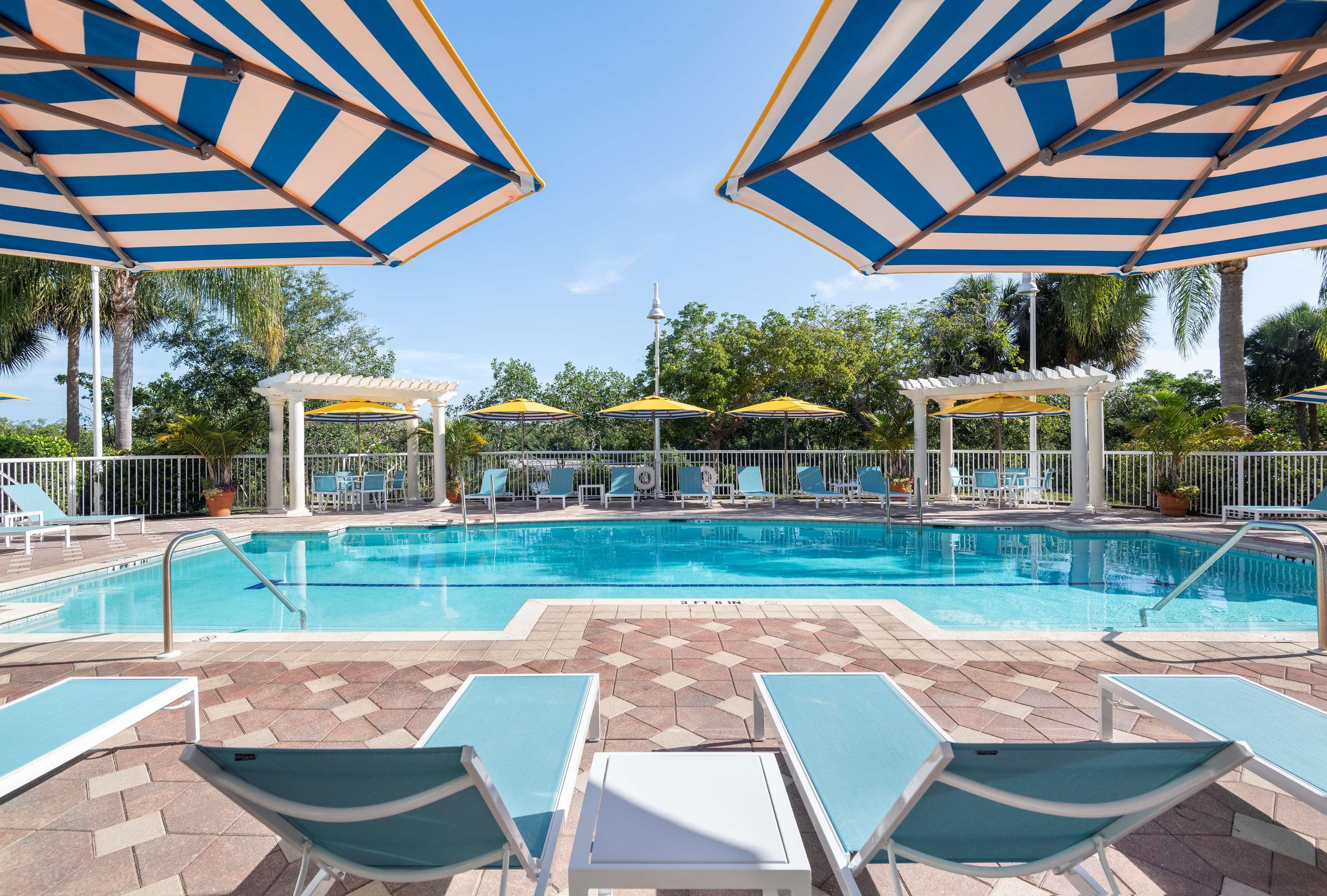 Doubletree Suites By Hilton Naples Naples Park Esterno foto
